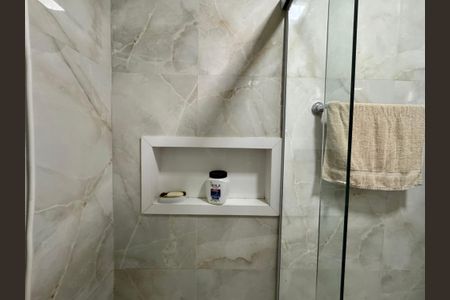 Casa à venda com 118m², 2 quartos e 2 vagasBanheiro