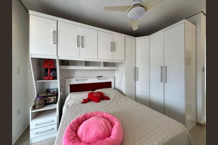 Casa à venda com 118m², 2 quartos e 2 vagasSuíte