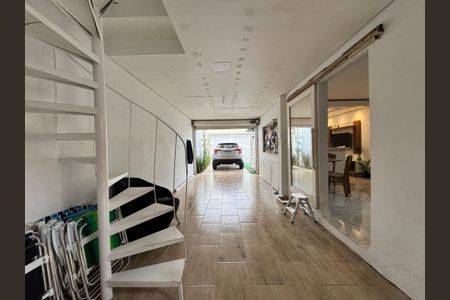 Casa à venda com 118m², 2 quartos e 2 vagasGaragem