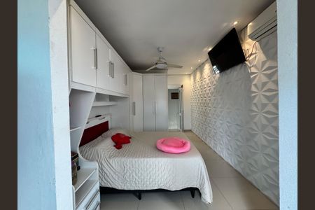 Casa à venda com 118m², 2 quartos e 2 vagasSuíte