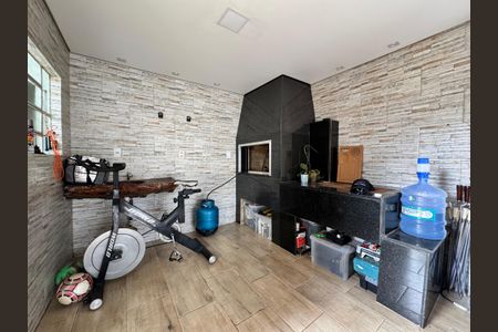 Casa à venda com 118m², 2 quartos e 2 vagasChurrasqueira