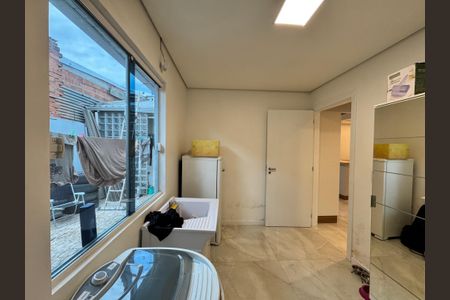 Casa à venda com 118m², 2 quartos e 2 vagasÁrea de Serviço