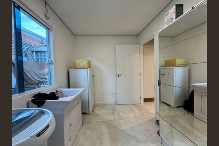 Casa à venda com 118m², 2 quartos e 2 vagasÁrea de Serviço