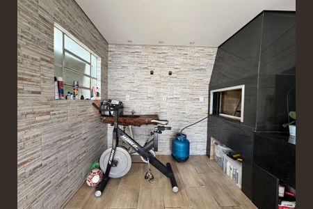 Casa à venda com 118m², 2 quartos e 2 vagasChurrasqueira