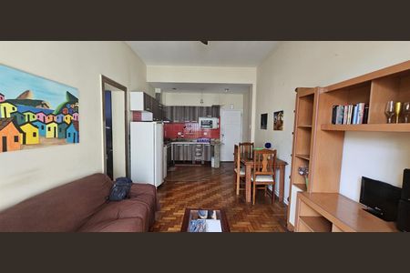 Apartamento à venda com 99m², 3 quartos e sem vaga