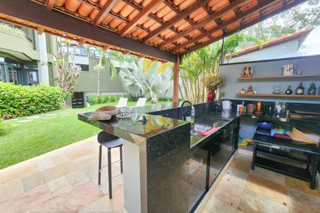 Casa à venda com 1330m², 8 quartos e 4 vagasChurrasqueira