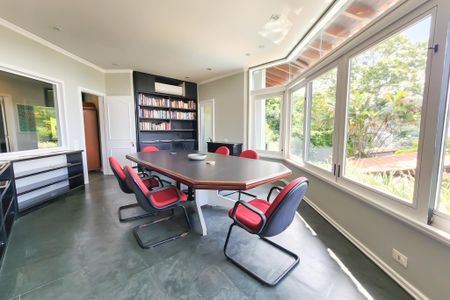 Casa à venda com 1330m², 8 quartos e 4 vagasSala 5