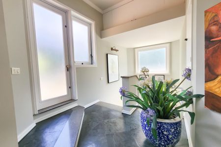 Casa à venda com 1330m², 8 quartos e 4 vagasCorredor