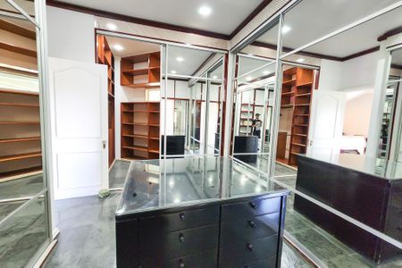 Casa à venda com 1330m², 8 quartos e 4 vagasCloset suite