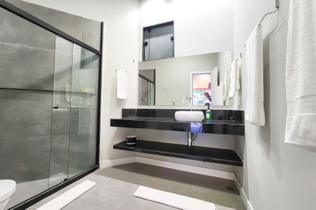 Casa à venda com 1330m², 8 quartos e 4 vagasBanheiro suite 2