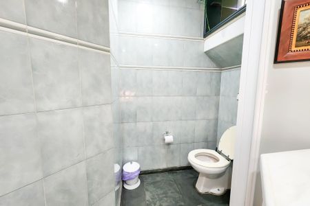 Casa à venda com 1330m², 8 quartos e 4 vagasBanheiro 3
