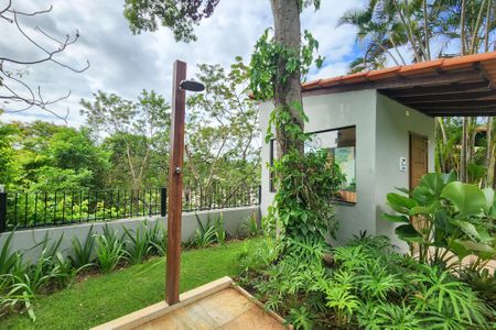 Casa à venda com 1330m², 8 quartos e 4 vagasÁrea externa