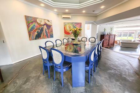 Casa à venda com 1330m², 8 quartos e 4 vagasSala de jantar