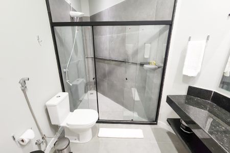 Casa à venda com 1330m², 8 quartos e 4 vagasBanheiro suite 2