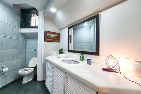 Casa à venda com 1330m², 8 quartos e 4 vagasBanheiro 3