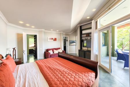 Casa à venda com 1330m², 8 quartos e 4 vagasSuite