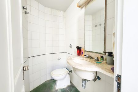 Casa à venda com 1330m², 8 quartos e 4 vagasÁrea de serviço