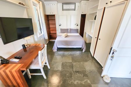 Casa à venda com 1330m², 8 quartos e 4 vagasQuarto 1