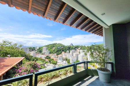 Casa à venda com 1330m², 8 quartos e 4 vagasVaranda suite