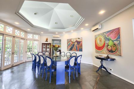 Casa à venda com 1330m², 8 quartos e 4 vagasSala de Jantar