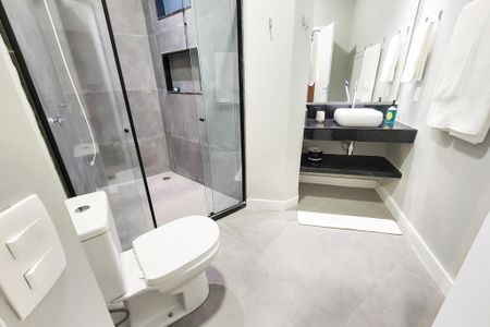 Casa à venda com 1330m², 8 quartos e 4 vagasBanheiro suite 4