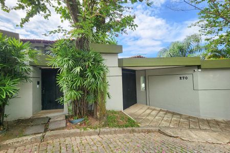 Casa à venda com 1330m², 8 quartos e 4 vagasFachada