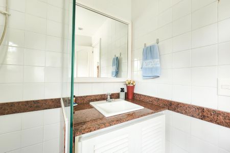 Casa à venda com 1330m², 8 quartos e 4 vagasBanheiro 2