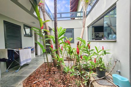 Casa à venda com 1330m², 8 quartos e 4 vagasÁrea de serviço