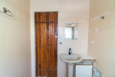 Casa para alugar com 80m², 2 quartos e sem vaga Casa para alugar com 80m², 2 quartos e sem vagaBanheiro