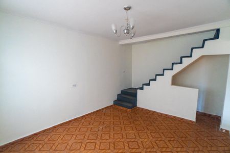Casa para alugar com 80m², 2 quartos e sem vaga Casa para alugar com 80m², 2 quartos e sem vagaSala