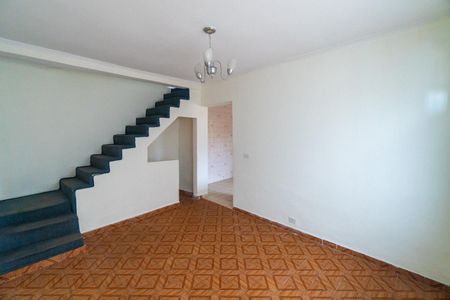 Casa para alugar com 80m², 2 quartos e sem vaga Casa para alugar com 80m², 2 quartos e sem vagaSala