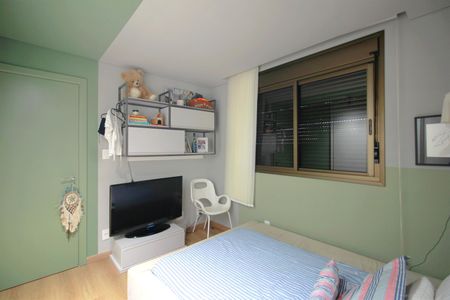 Apartamento à venda com 174m², 3 quartos e 3 vagasQuarto 2