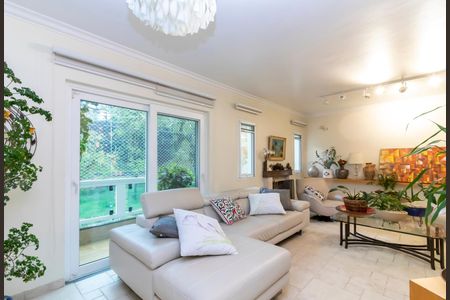 Casa à venda com 300m², 3 quartos e 5 vagasSala de Estar