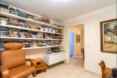 Casa à venda com 300m², 3 quartos e 5 vagasEscritório