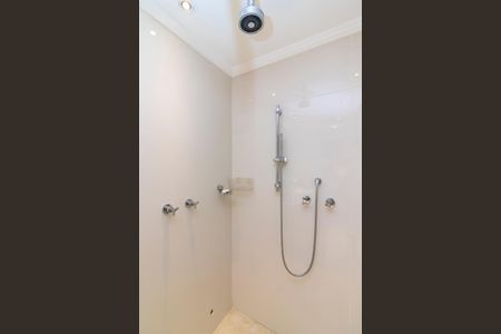 Casa à venda com 300m², 3 quartos e 5 vagasBanheiro da Suíte 3