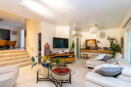 Casa à venda com 300m², 3 quartos e 5 vagasSala de Estar