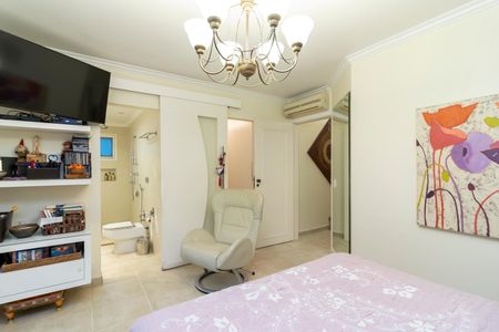 Casa à venda com 300m², 3 quartos e 5 vagasSuíte Principal