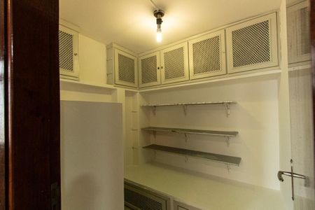 Apartamento para alugar com 200m², 3 quartos e 2 vagasDespensa