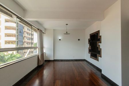 Apartamento para alugar com 200m², 3 quartos e 2 vagasSala
