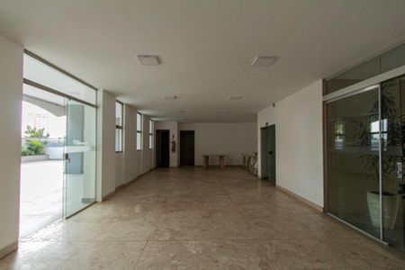 Apartamento para alugar com 200m², 3 quartos e 2 vagasÁrea comum
