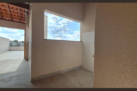 Apartamento à venda com 100m², 2 quartos e 1 vaga Apartamento à venda com 100m², 2 quartos e 1 vagaLavanderia