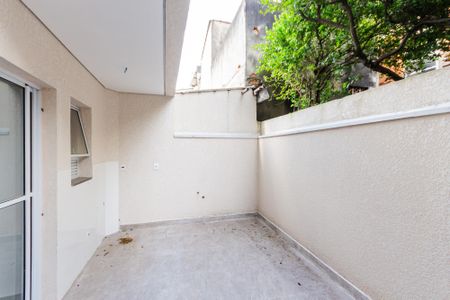 Apartamento à venda com 69m², 2 quartos e 1 vaga Apartamento à venda com 69m², 2 quartos e 1 vagaVaranda - Sala