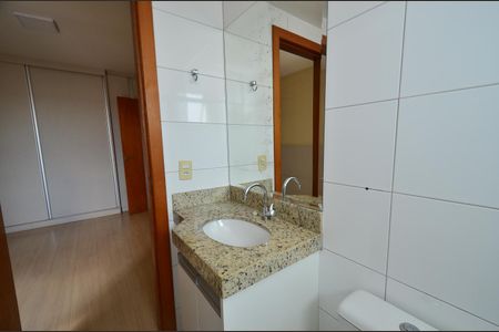 Apartamento à venda com 148m², 3 quartos e 2 vagasBanheiro da Suíte