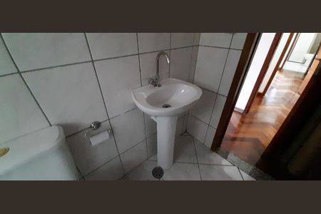 Casa de condomínio à venda com 73m², 2 quartos e 1 vagaBanheiro Social