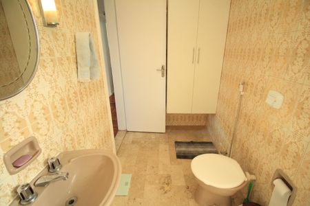 Apartamento para alugar com 160m², 4 quartos e 2 vagasBanheiro Social
