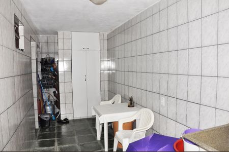 Casa à venda com 281m², 3 quartos e 2 vagasÁrea de Serviço
