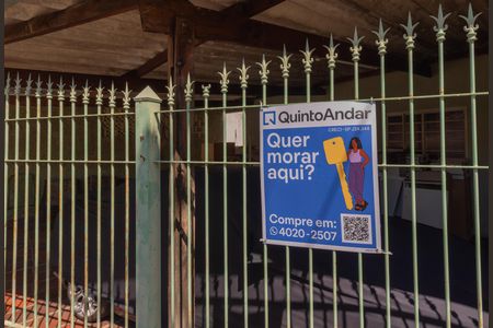 Casa à venda com 104m², 3 quartos e 3 vagas Casa à venda com 104m², 3 quartos e 3 vagasPlaquinha