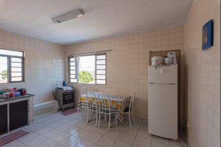 Casa à venda com 104m², 3 quartos e 3 vagas Casa à venda com 104m², 3 quartos e 3 vagasCozinha