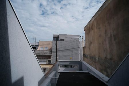 Casa para alugar com 123m², 2 quartos e 2 vagasQuarto 2 sacada