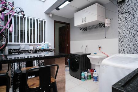 Casa para alugar com 123m², 2 quartos e 2 vagasÁrea comum